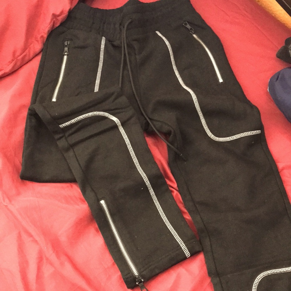 Black sweatpants/joggers